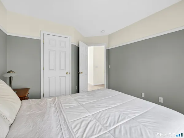 $649,900 | 86 Corey Lane, East Lyme, CT 06357