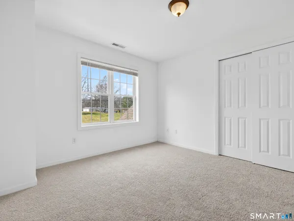 $649,900 | 86 Corey Lane, East Lyme, CT 06357
