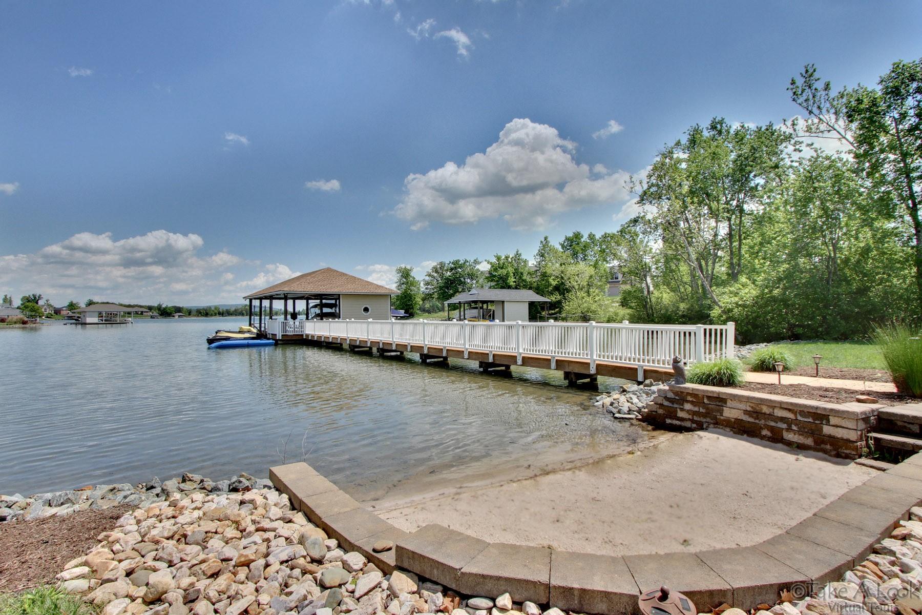 140 Calypso Road Moneta, VA 24121 - Photo 26 of 26 a view of a swimming pool with an ocean