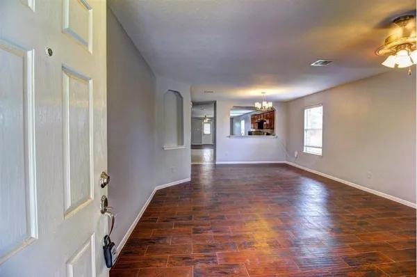 $2,000 | 21402 Doral Rose Lane, Katy, TX 77449