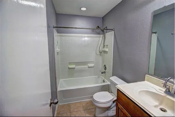$2,000 | 21402 Doral Rose Lane, Katy, TX 77449