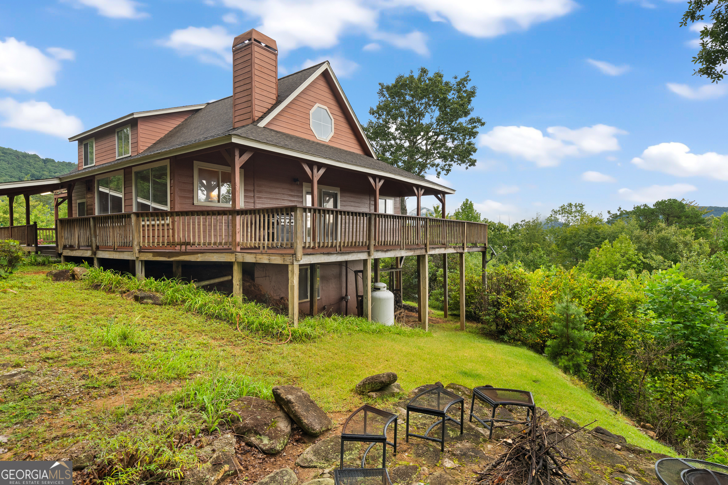 1387 Valley Street Clayton, GA 30525 - Photo 5 of 59