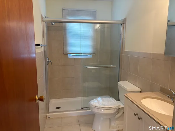 $1,100 | 888 Main Street, Torrington, CT 06790