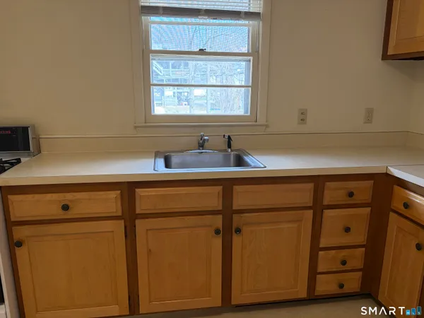 $1,100 | 888 Main Street, Torrington, CT 06790