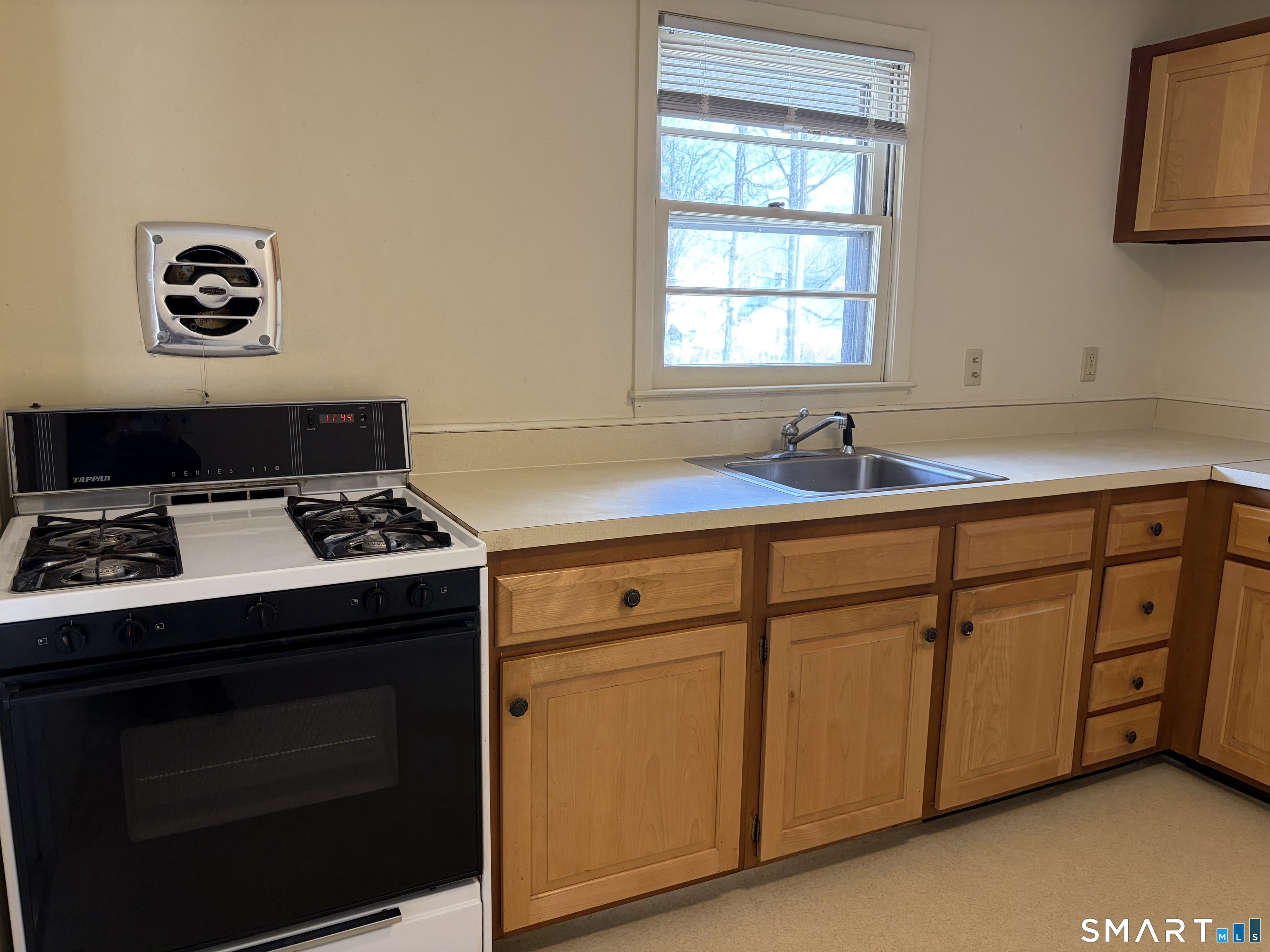 888 Main Street Torrington, CT 06790 - Photo 7 of 22