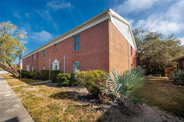 $130,000 | 8345 13th Street North, Unit B, St. Petersburg, FL 33702