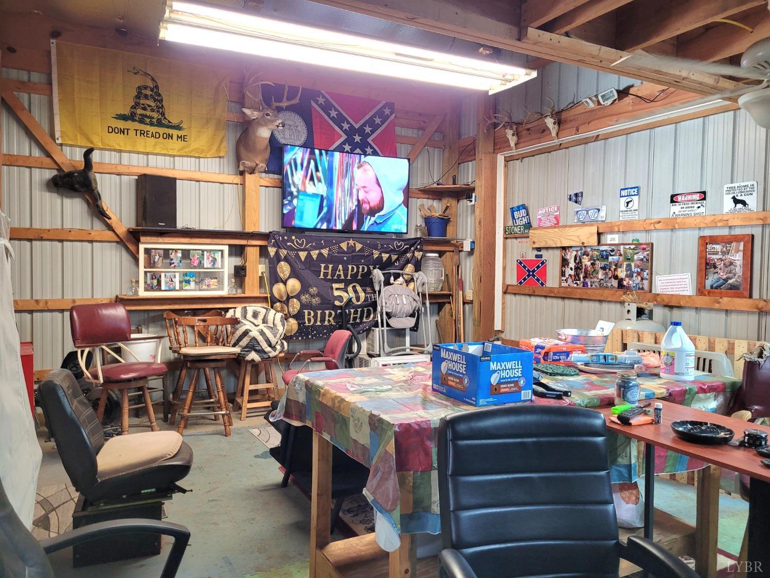 1215 Dudley Road Moneta, VA 24121 - Photo 23 of 26 Gallery Image 23