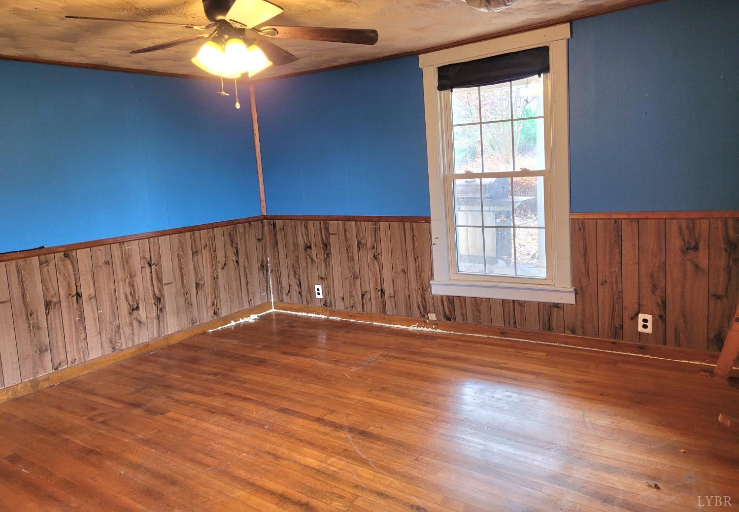1215 Dudley Road Moneta, VA 24121 - Photo 3 of 26 Gallery Image 3
