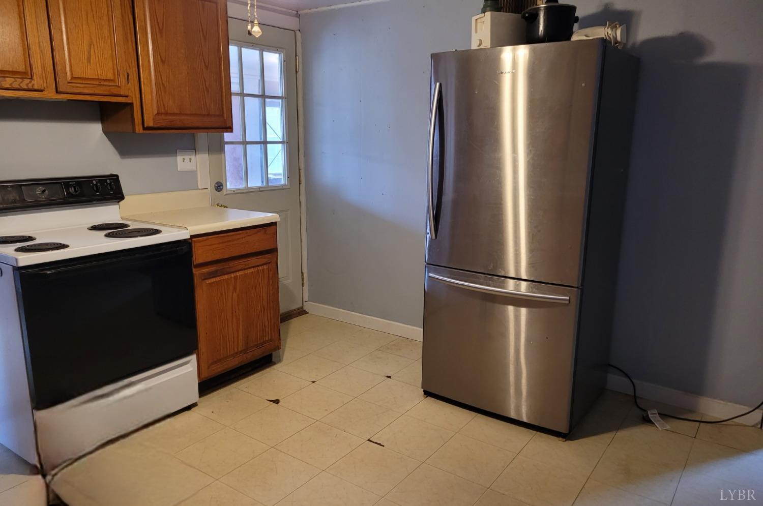 1215 Dudley Road Moneta, VA 24121 - Photo 6 of 26 Gallery Image 6