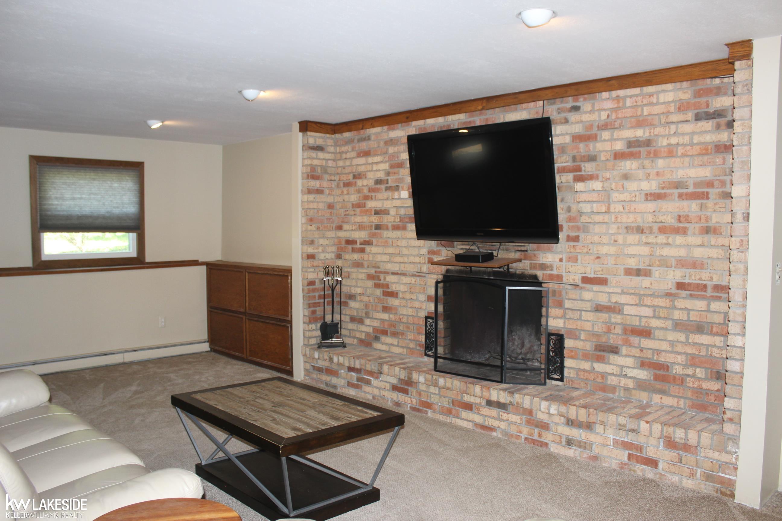 10111 Pound Road Columbus, MI 48063 - Photo 21 of 30