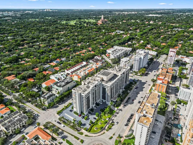 $6,000 | 600 Biltmore Way, Unit 902, Coral Gables, FL 33134