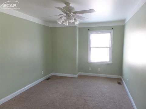 12312 Lapeer Road Davison, MI 48423 - Photo 21 of 38 20425220-20.JPG