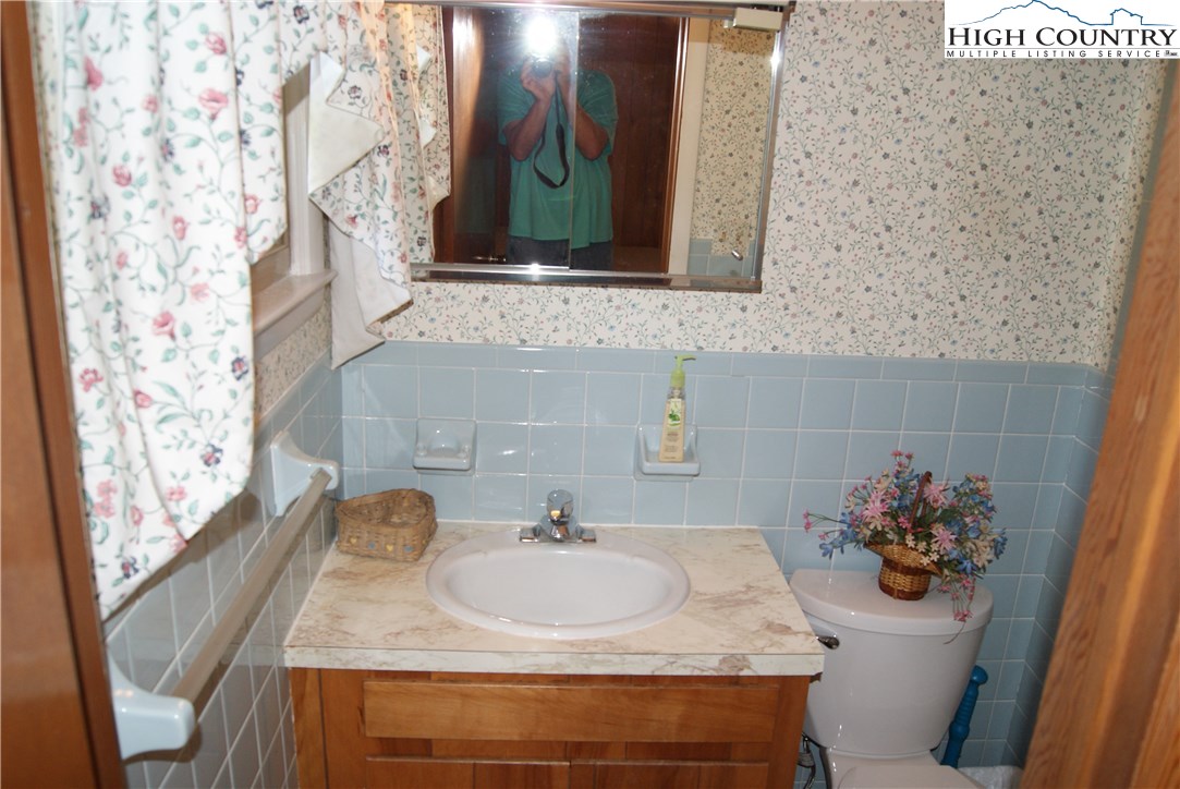 700 3 Top Road Creston, NC 28615 - Photo 24 of 49 Gallery Image 24