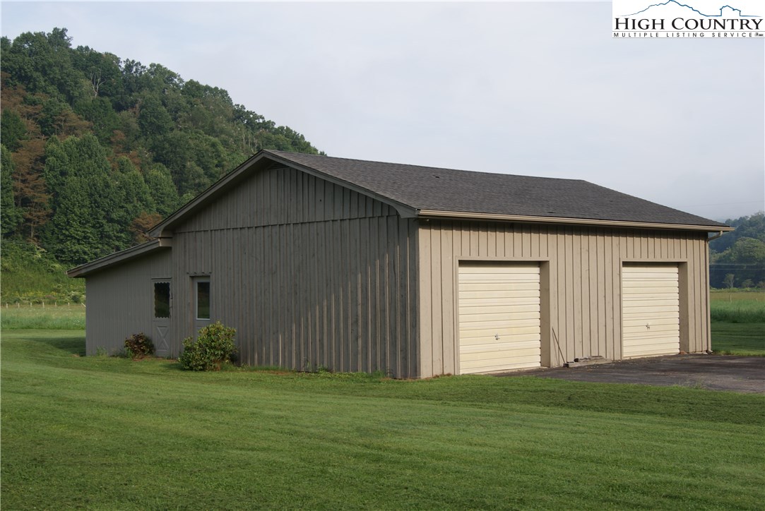 700 3 Top Road Creston, NC 28615 - Photo 8 of 49 Gallery Image 8