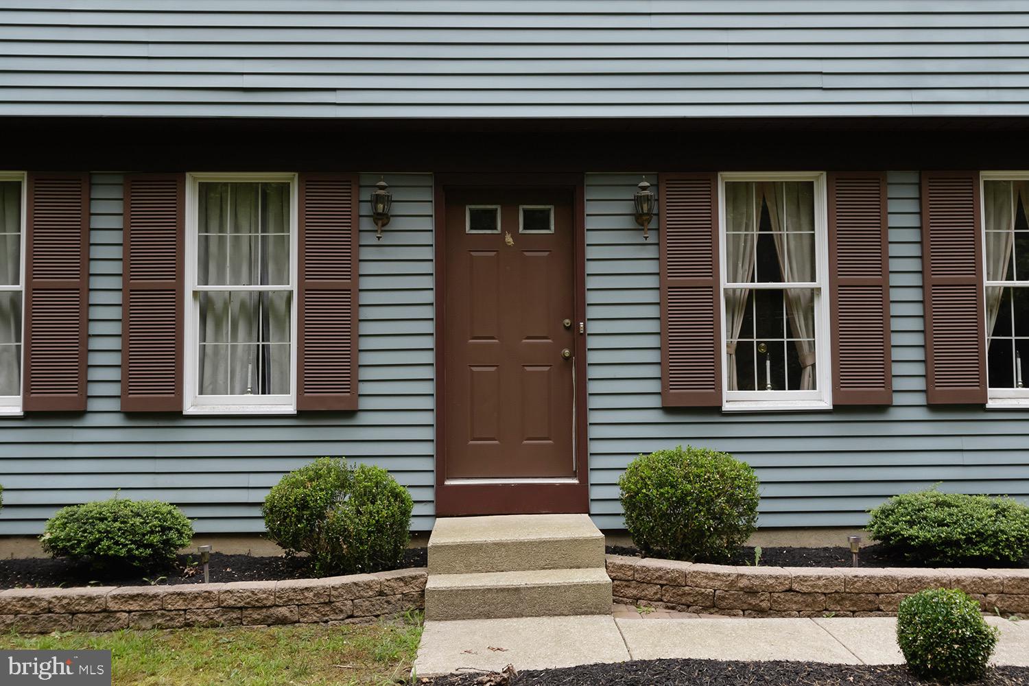 19 New Road Tabernacle, NJ 08088 - Photo 5 of 25 a front view of a house