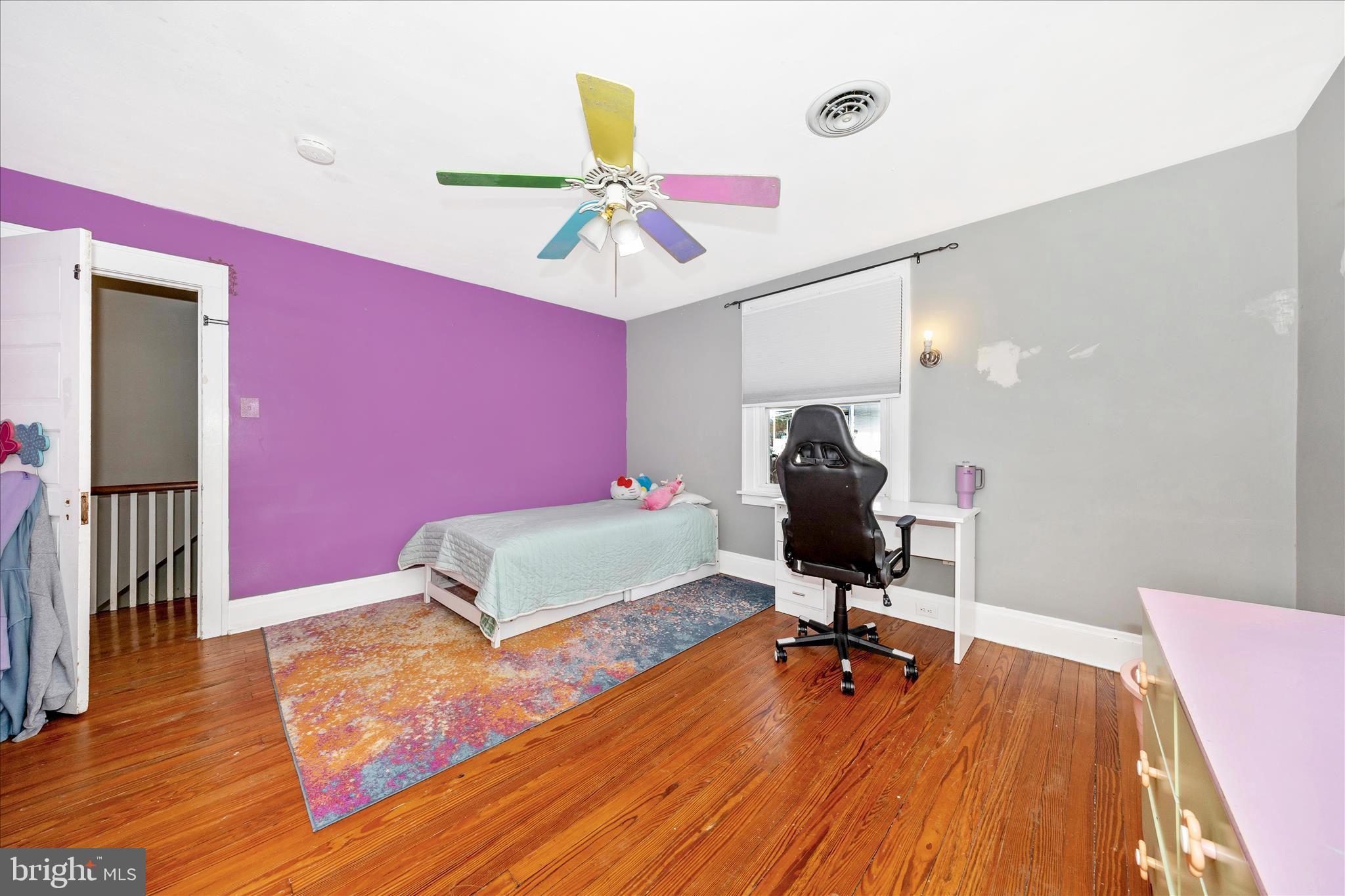 707 Summit Avenue Hagerstown, MD 21740 - Photo 26 of 54 a bedroom with a workspace