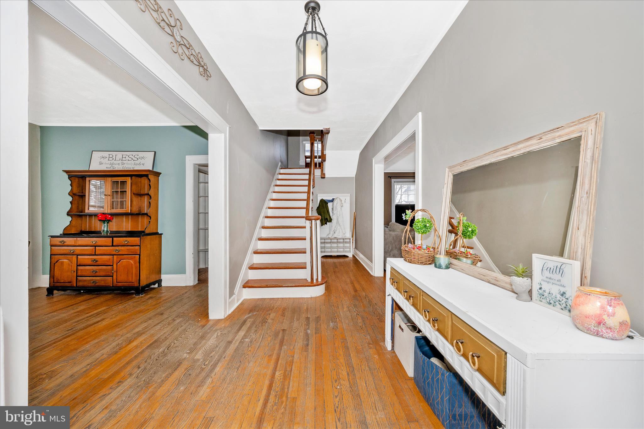 707 Summit Avenue Hagerstown, MD 21740 - Photo 3 of 54 a room with furniture and wooden floor