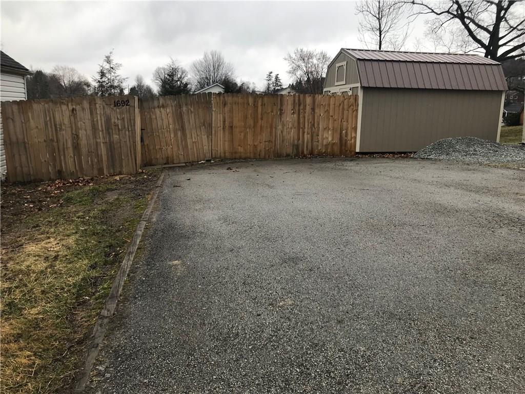 1692 Arona Road Irwin, PA 15642 - Photo 15 of 22 Gallery Image 15