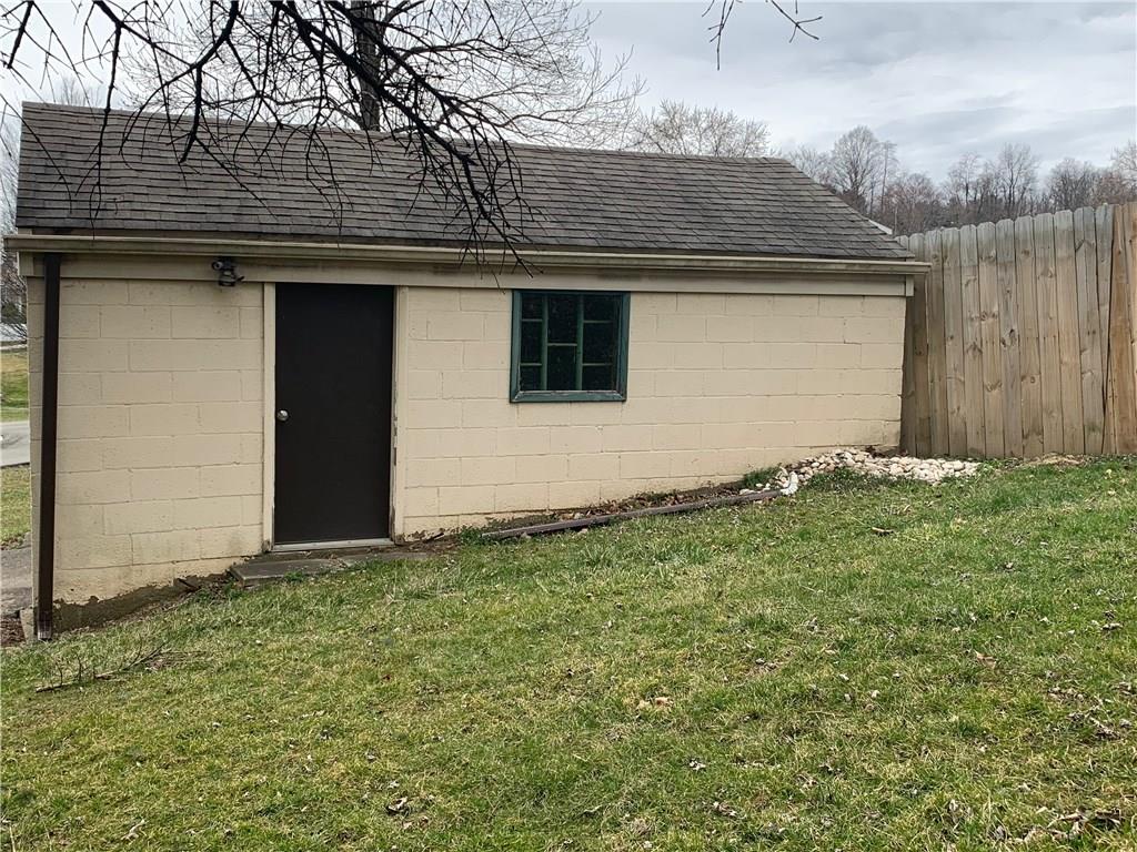 1692 Arona Road Irwin, PA 15642 - Photo 21 of 22 Gallery Image 21