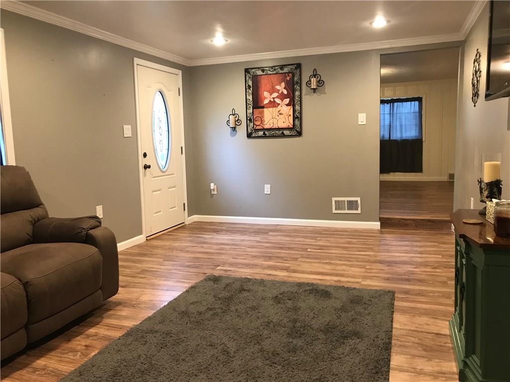 1692 Arona Road Irwin, PA 15642 - Photo 7 of 22 Gallery Image 7