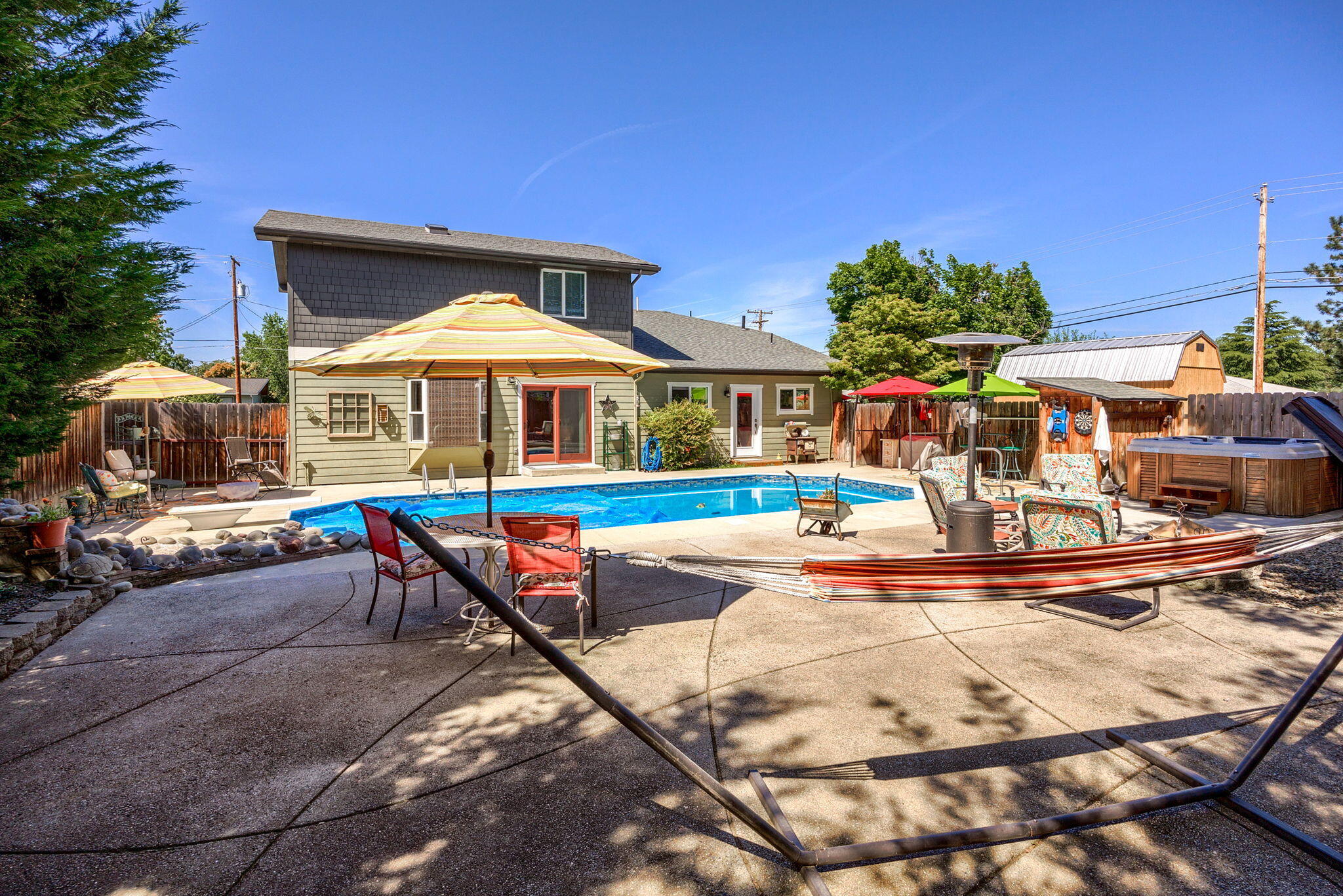 100 Princess Way Central Point, OR 97502 - Photo 58 of 68 Backyard View
