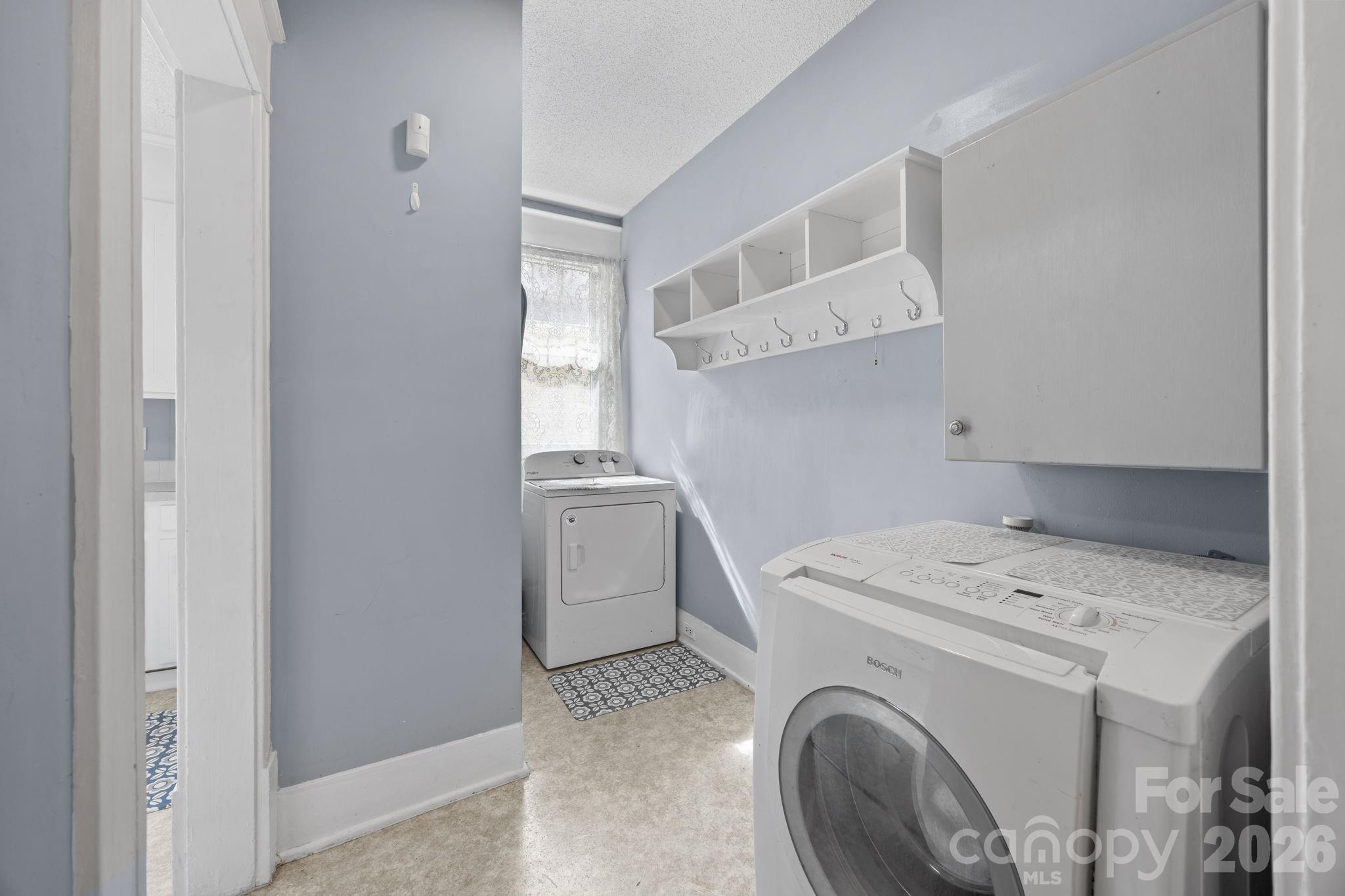 628 West Council Street Salisbury, NC 28144 - Photo 35 of 43 a utility room with dryer and washer
