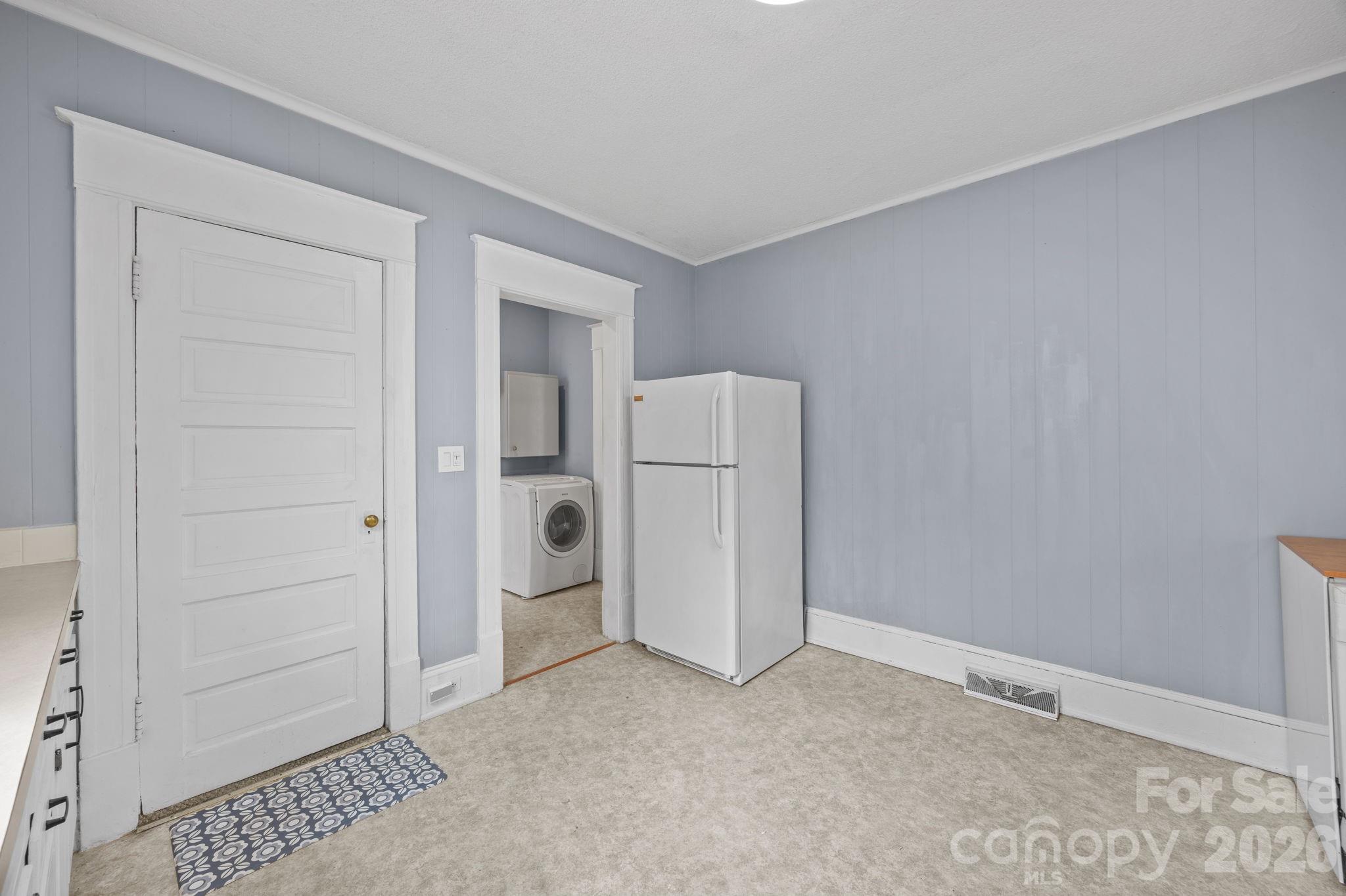 628 West Council Street Salisbury, NC 28144 - Photo 40 of 43 a view of an empty room
