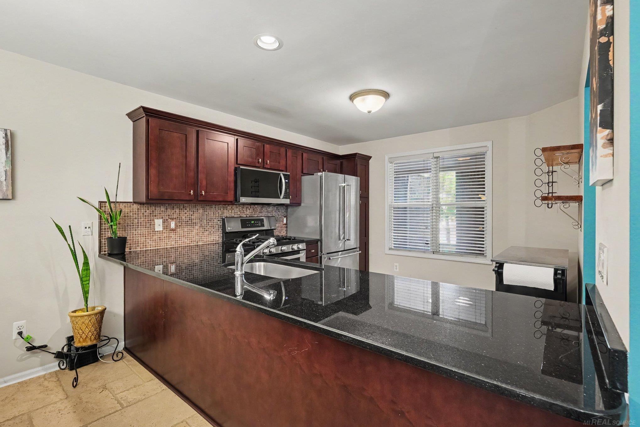 45658 Rathmore Drive Macomb, MI 48044 - Photo 6 of 27