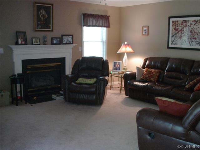 604 Rothschild Drive Chester, VA 23836 - Photo 3 of 12 Gallery Image 3