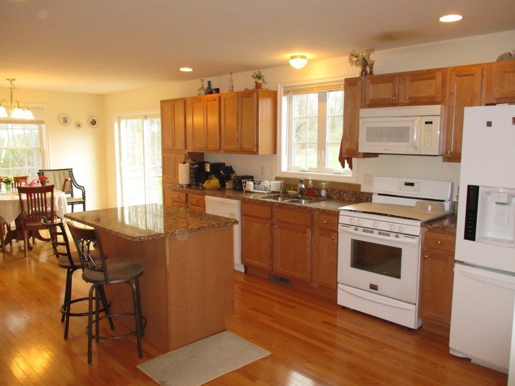 349 Chadwick Road Haverhill, MA 01835 - Photo 8 of 27 Gallery Image 8