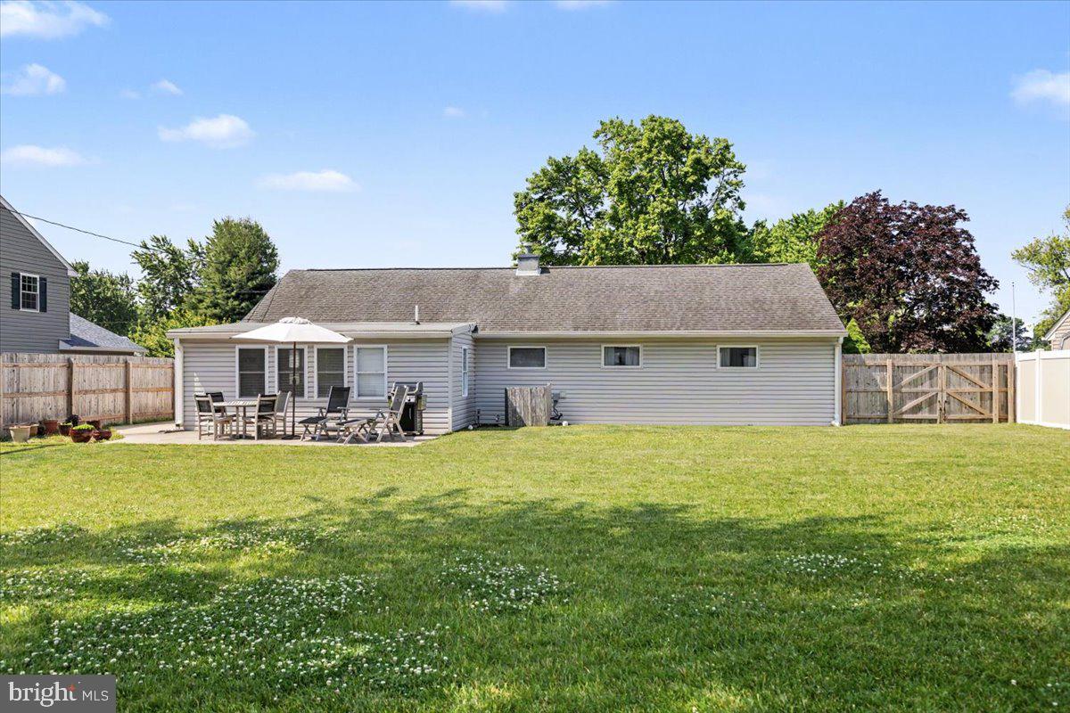 695 Locust Road Warminster, PA 18974 - Photo 32 of 37