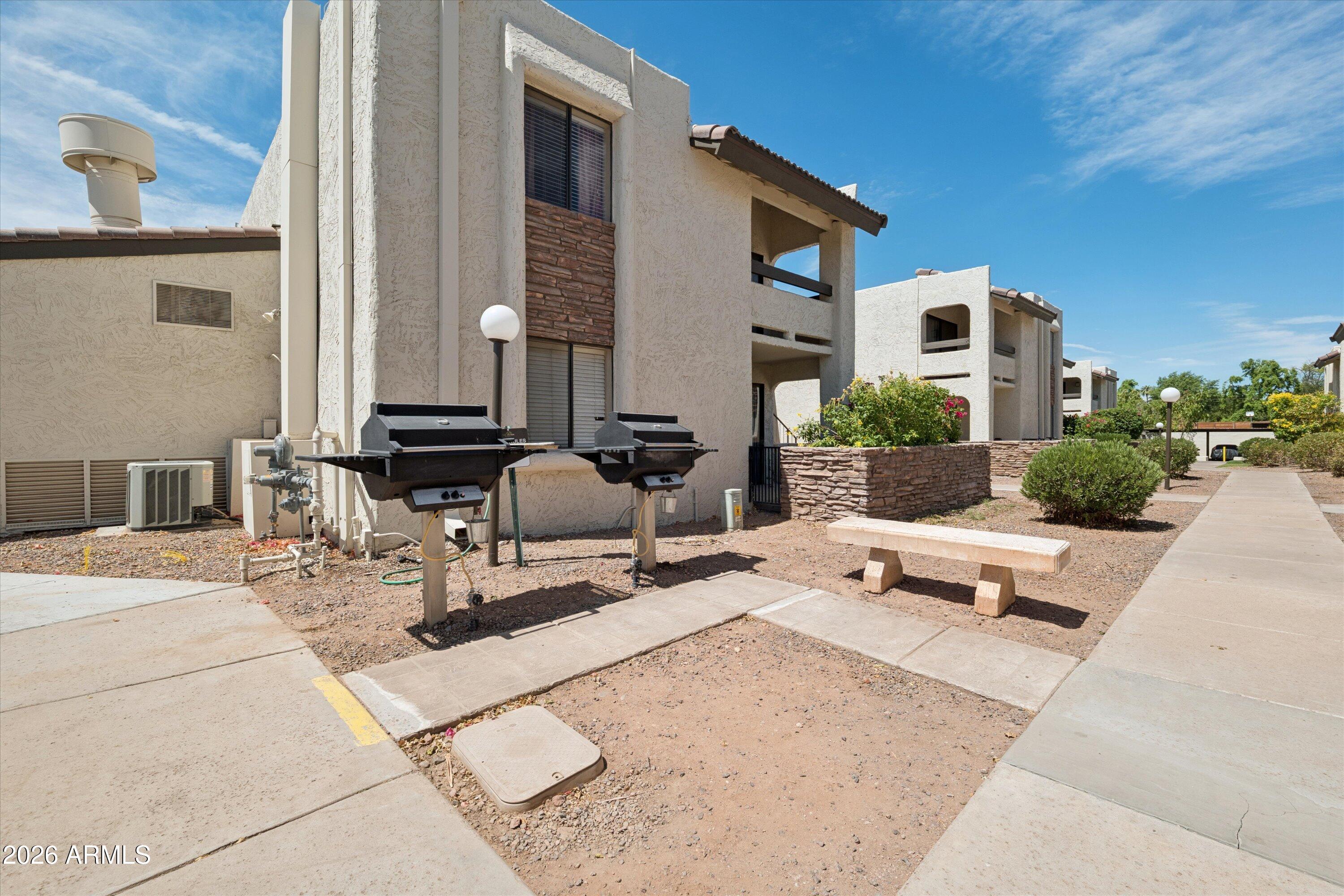 3825 East Camelback Road, Unit 186 Phoenix, AZ 85018 - Photo 26 of 30 32-P1751505
