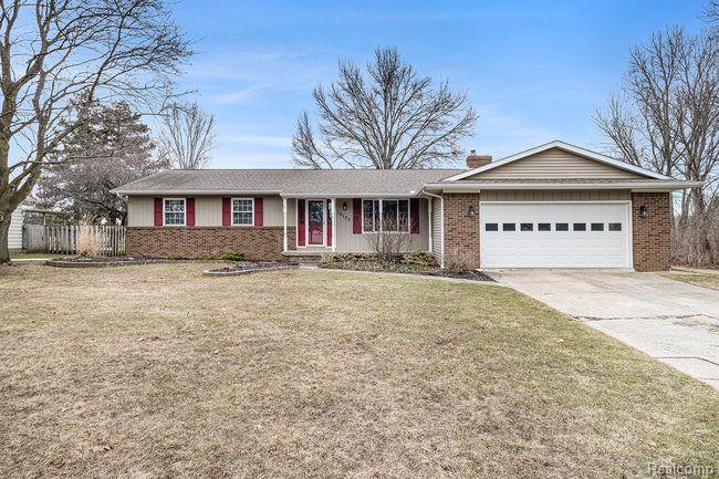 10102 Carpenter Road Flushing, MI 48433 - Photo 2 of 43