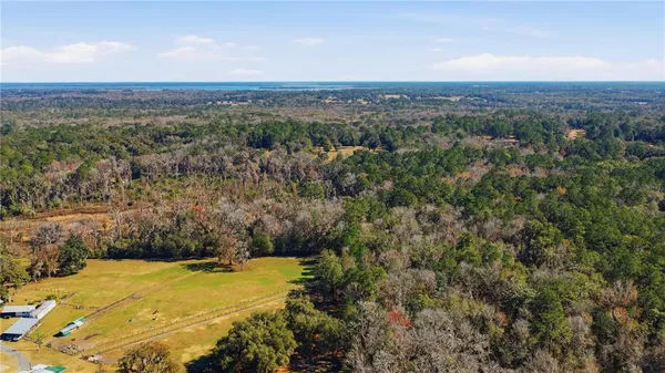 $1,150,000 | 19040 Northwest 88th Avenue Road, Reddick, FL 32686