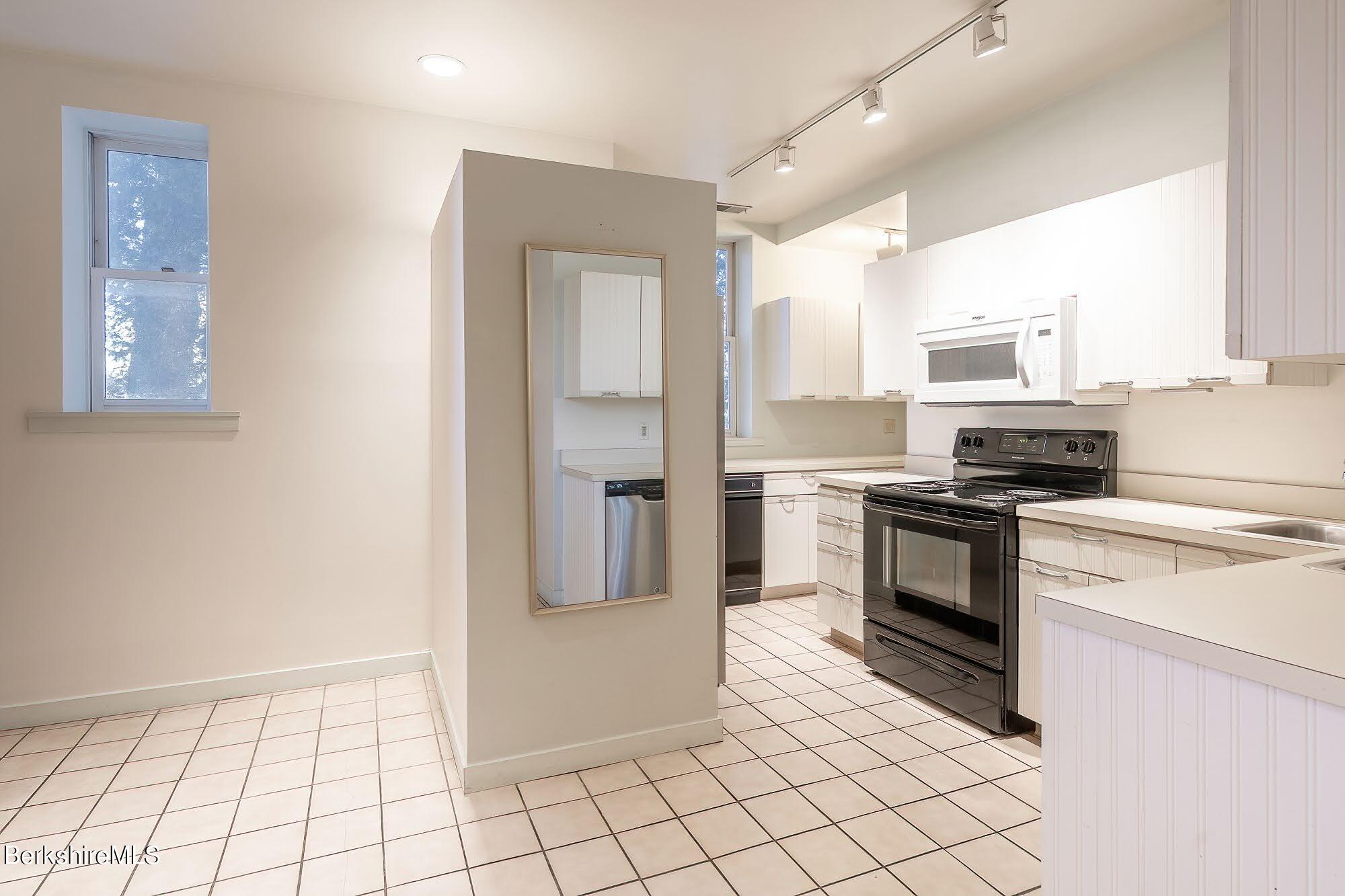 200 Old Stockbridge Road, Unit V4 Lenox, MA 01240 - Photo 11 of 35 KITCHEN