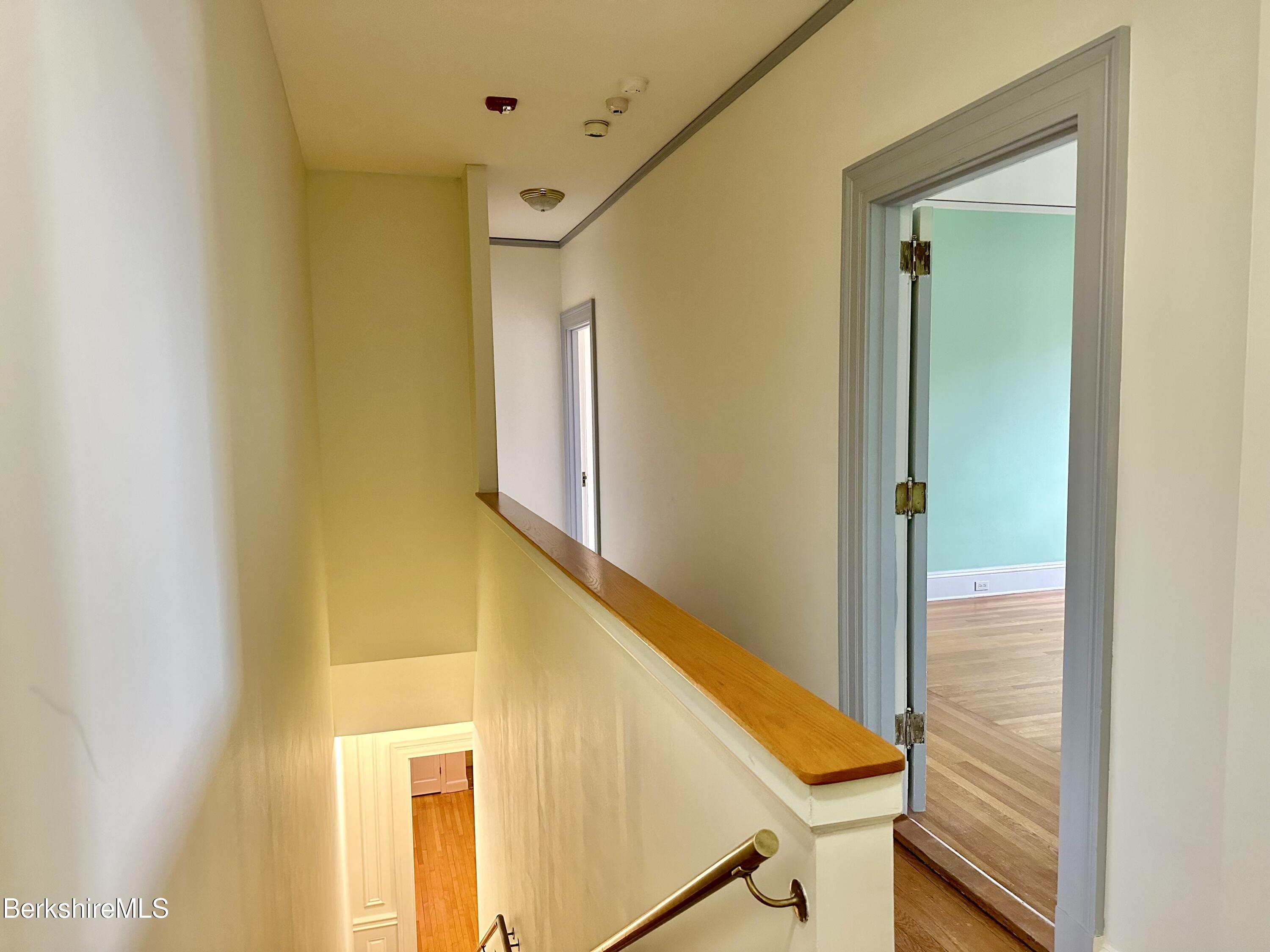200 Old Stockbridge Road, Unit V4 Lenox, MA 01240 - Photo 22 of 35 SECOND FLOOR HALLWAY