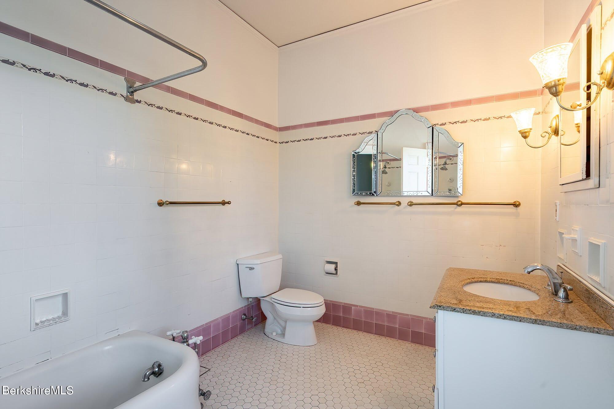 200 Old Stockbridge Road, Unit V4 Lenox, MA 01240 - Photo 28 of 35 PRIMARY BEDROOM 2 BATH