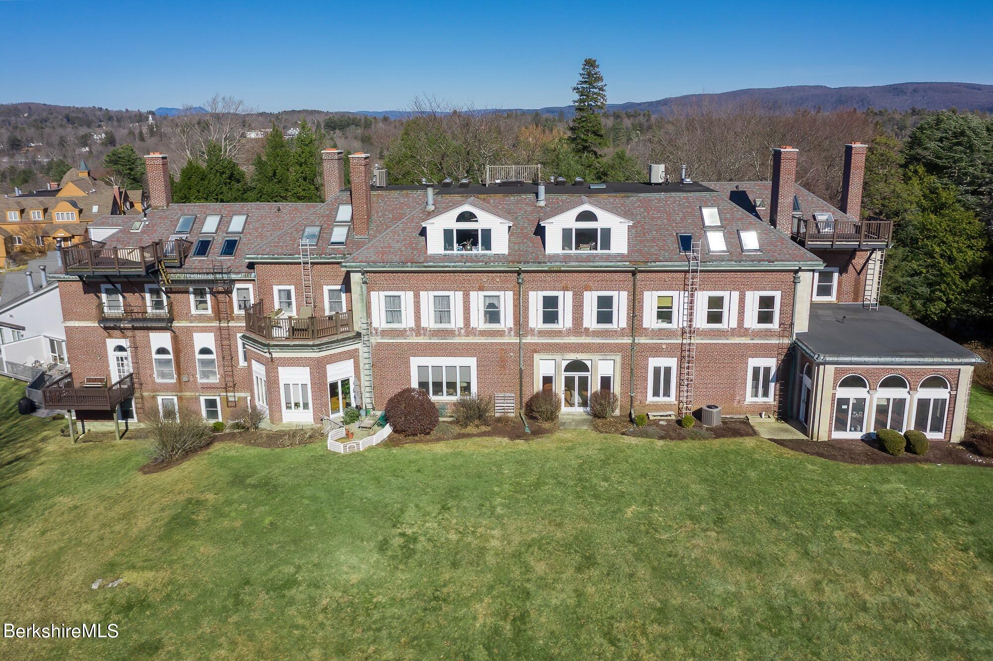 200 Old Stockbridge Road, Unit V4 Lenox, MA 01240 - Photo 30 of 35 SOUTH FACADE