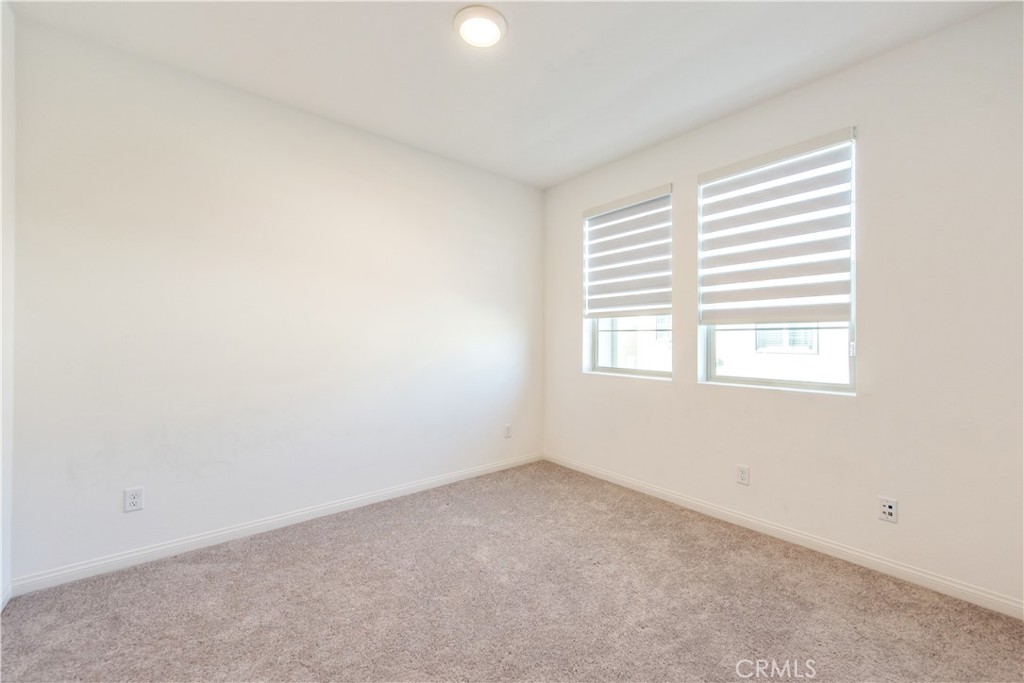781 Cornelia Way Rancho Mission Viejo, CA 92694 - Photo 15 of 24 an empty room with a window