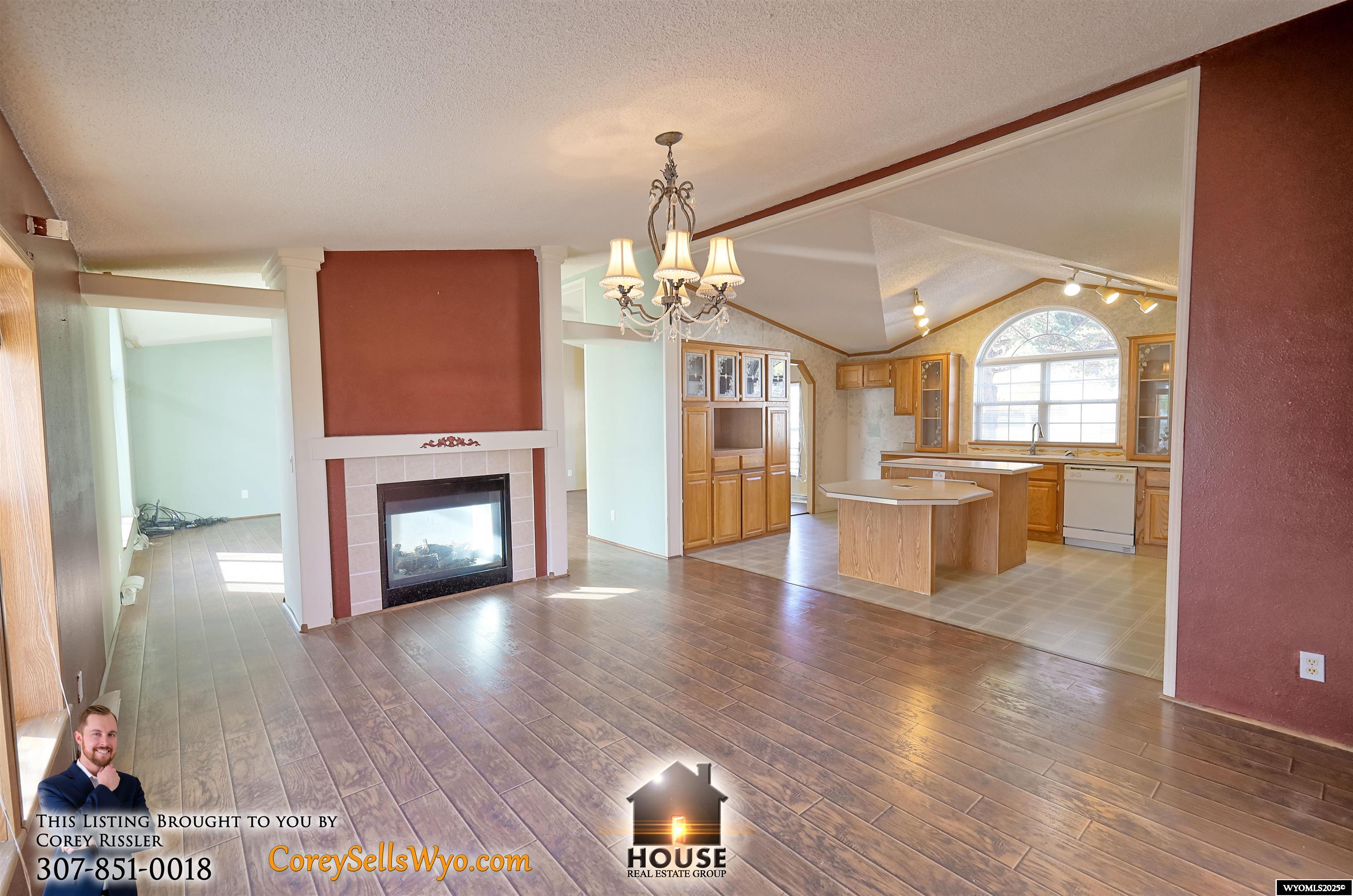 805 Erwin Street Douglas, WY 82633 - Photo 10 of 21