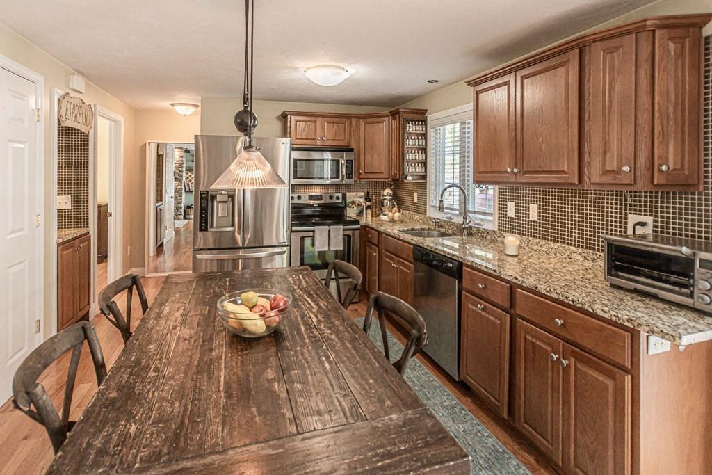 2 Edge Hill Road Sharon, MA 02067 - Photo 9 of 42 Gallery Image 9