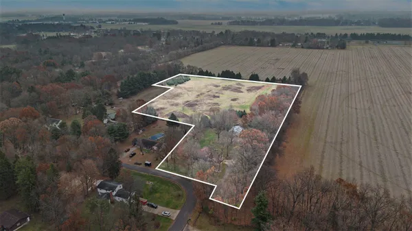 $435,000 | 56229 Woodridge Road, Three Rivers, MI 49093