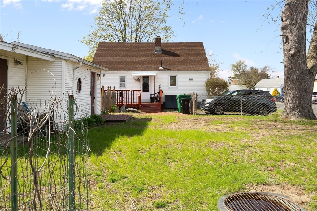 1791 Carew Street Springfield, MA 01104 - Photo 5 of 27