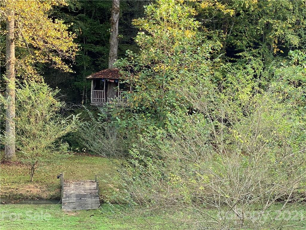 20 Justice Road Marion, NC 28752 - Photo 2 of 19 Gallery Image 2