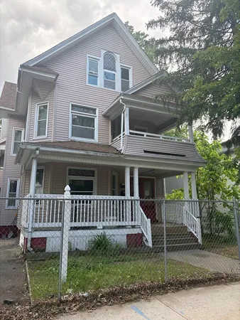 $384,900 | 350 Dickinson Street, Springfield, MA 01108