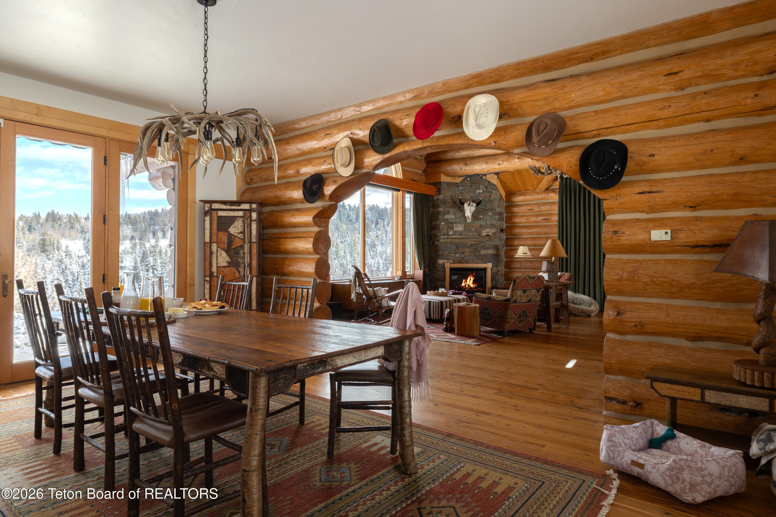4020 Bronco Road Wilson, WY 83014 - Photo 15 of 39 Dining Area