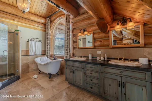 $3,495,000 | 4020 Bronco Road, Wilson, WY 83014