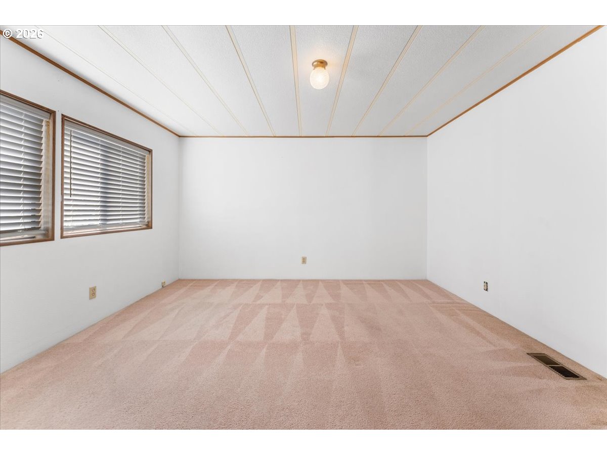 100 Southwest 195th Avenue, Unit 112 Beaverton, OR 97006 - Photo 21 of 43
