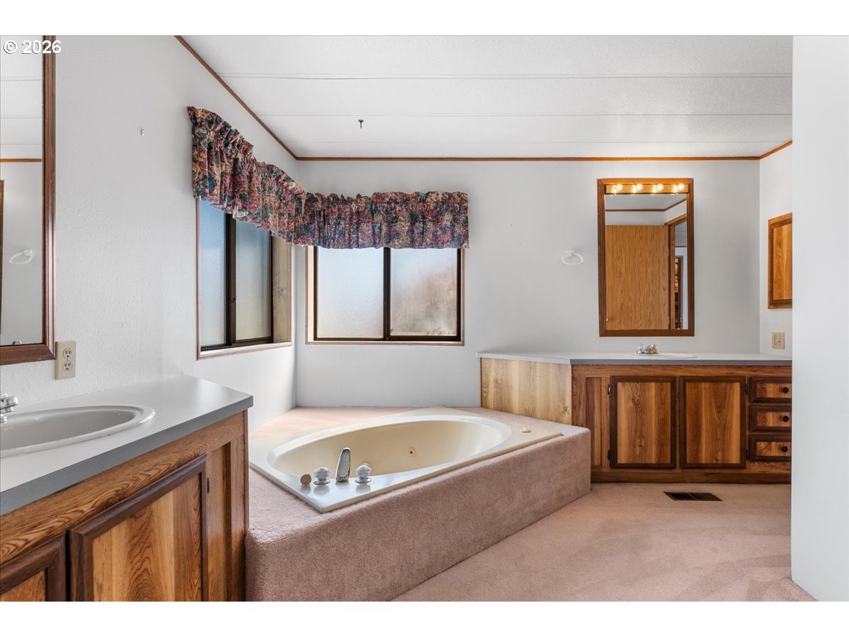 100 Southwest 195th Avenue, Unit 112 Beaverton, OR 97006 - Photo 25 of 43
