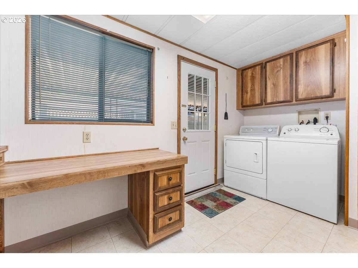 100 Southwest 195th Avenue, Unit 112 Beaverton, OR 97006 - Photo 31 of 43